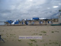 Пляж пансионата Витязь после шторма